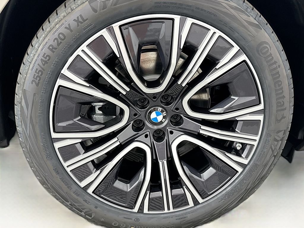 Certified Used 2026 Gray Metallic BMW 30 xDrive image 31