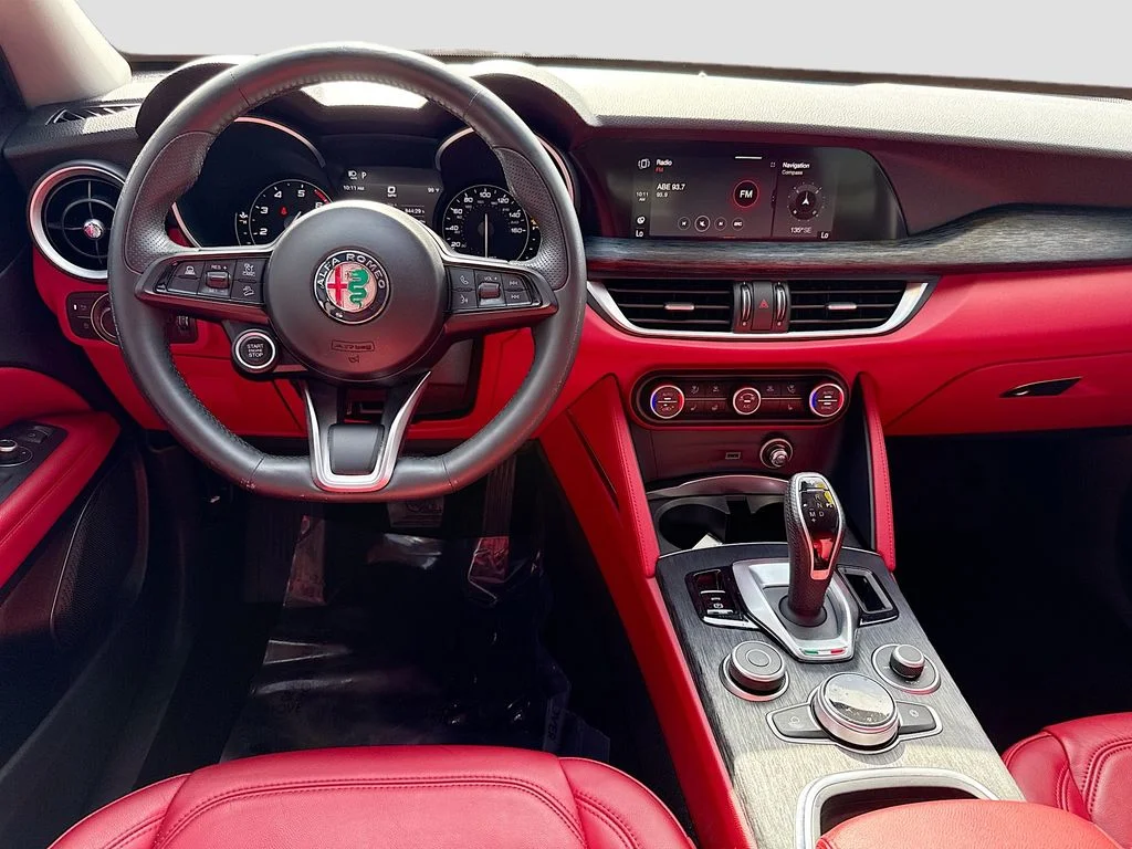 Used 2021 Alfa Rosso Alfa Romeo Sprint image 21