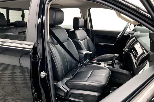 Used 2021 Shadow Black Metallic Ford Lariat image 8