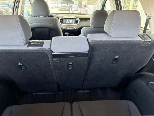 Used 2019 Titanium Silver Kia LX image 33