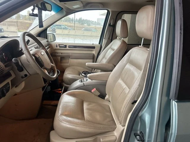 Used 2007 Green Ford SEL image 5