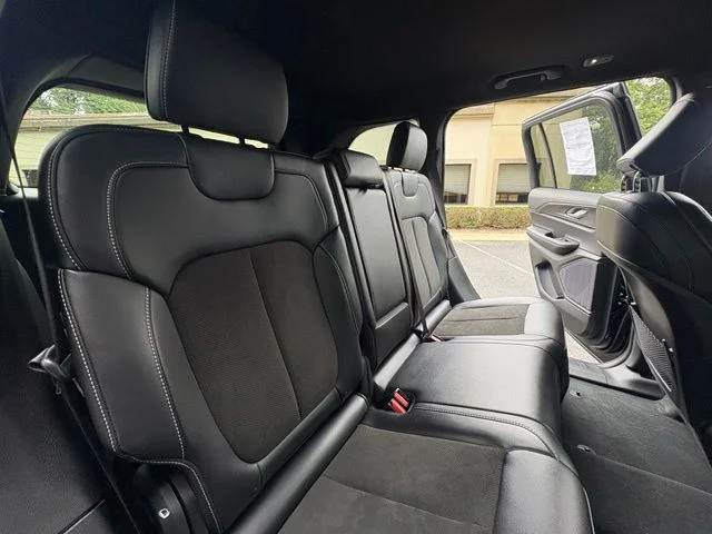 Used 2025 Diamond Black Jeep Altitude X image 14