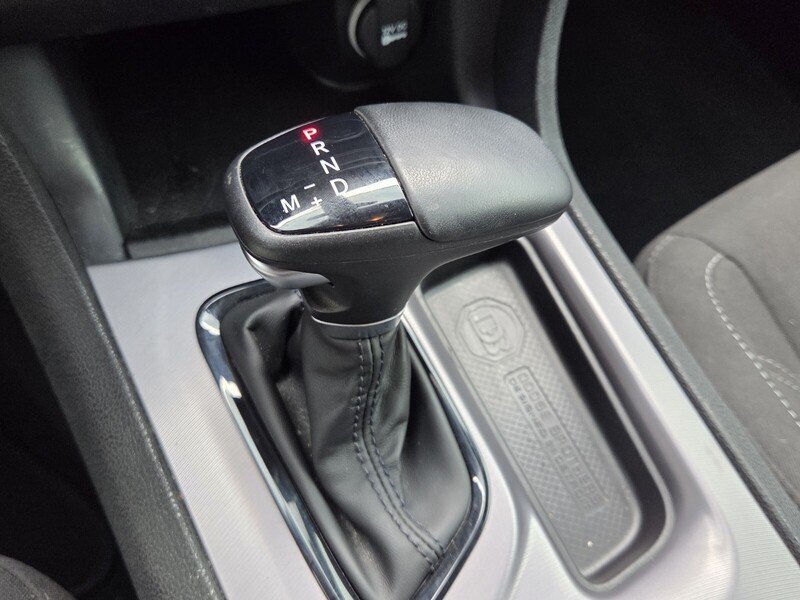 Certified Used 2023 White DODGE SXT RWD image 24
