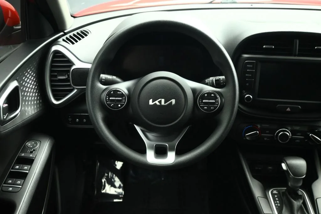 Used 2025 Red Kia LX image 34