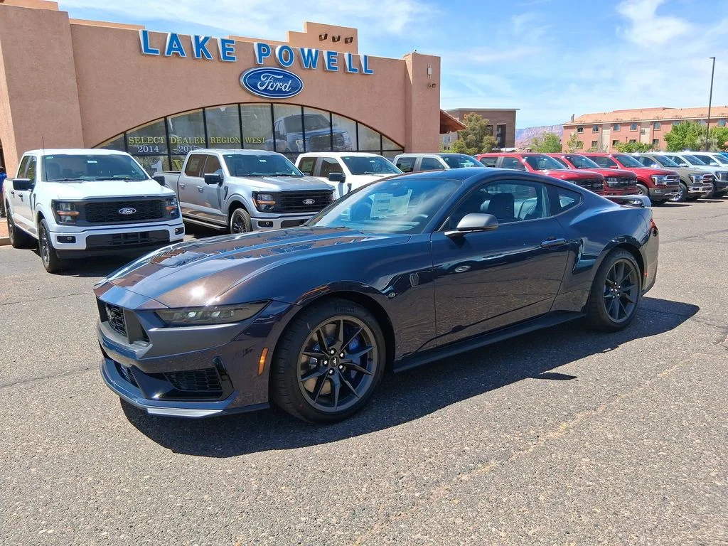 2026 Ford Mustang Dark Horse's photo