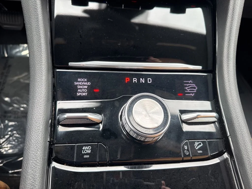 Used 2024 Gray Jeep Summit image 24