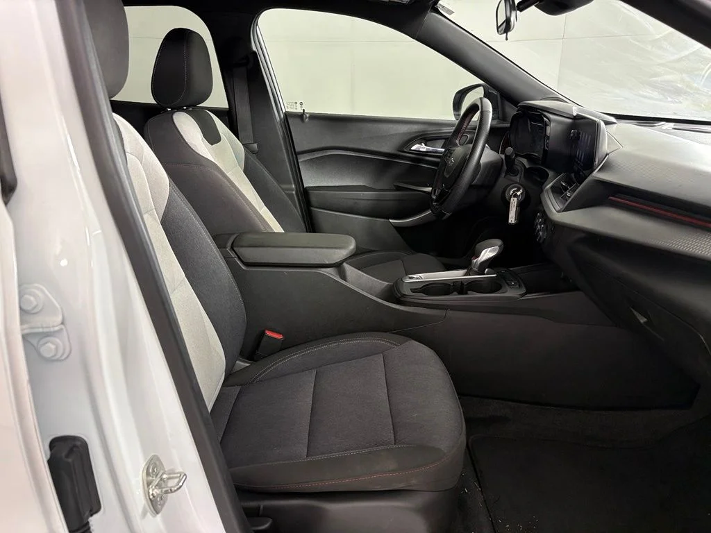 Used 2024 White Chevrolet 1RS image 42