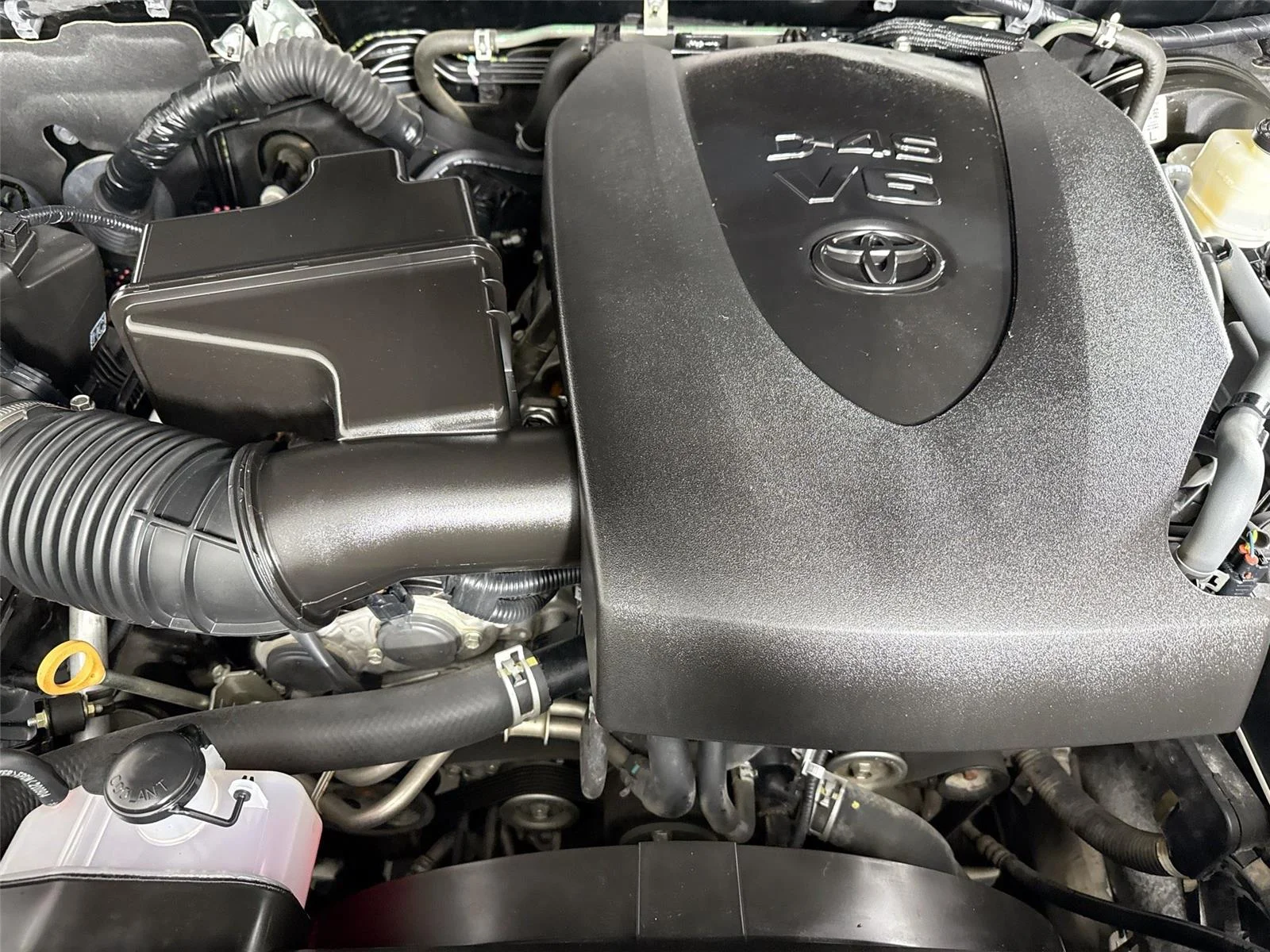 2021 Toyota Tacoma Limited - Photo 42