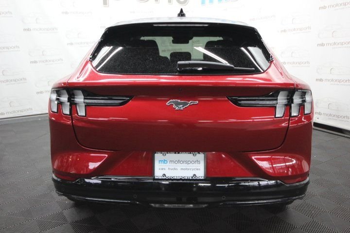 Used 2021 Red Ford Premium image 4