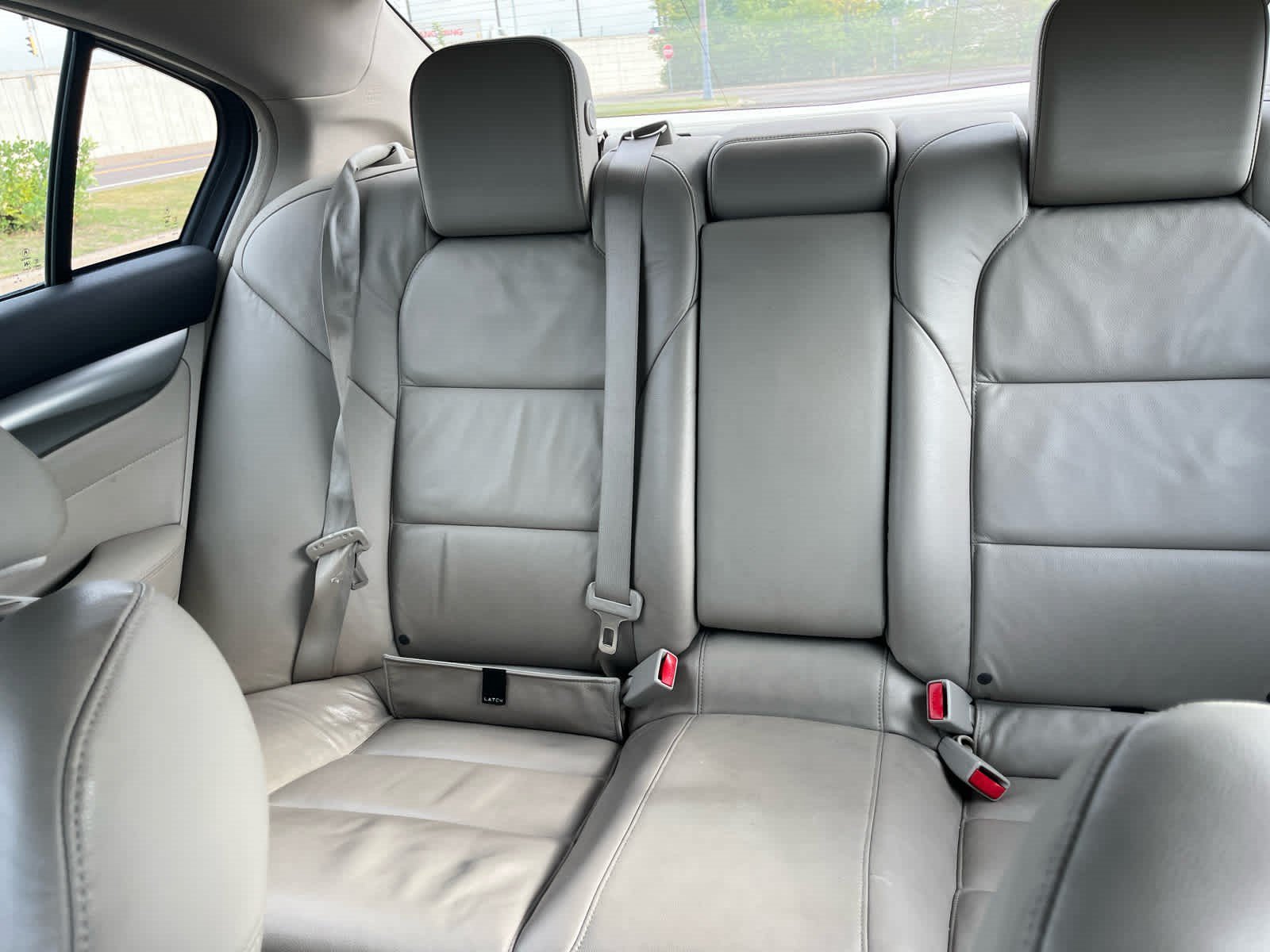 Used 2011 White Diamond Pearl Acura  image 10