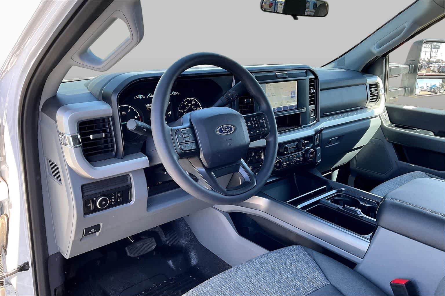 New 2026 Oxford White Ford F-350® XLT image 8