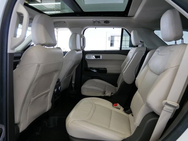 Certified Used 2021 White Metallic Ford Platinum image 9