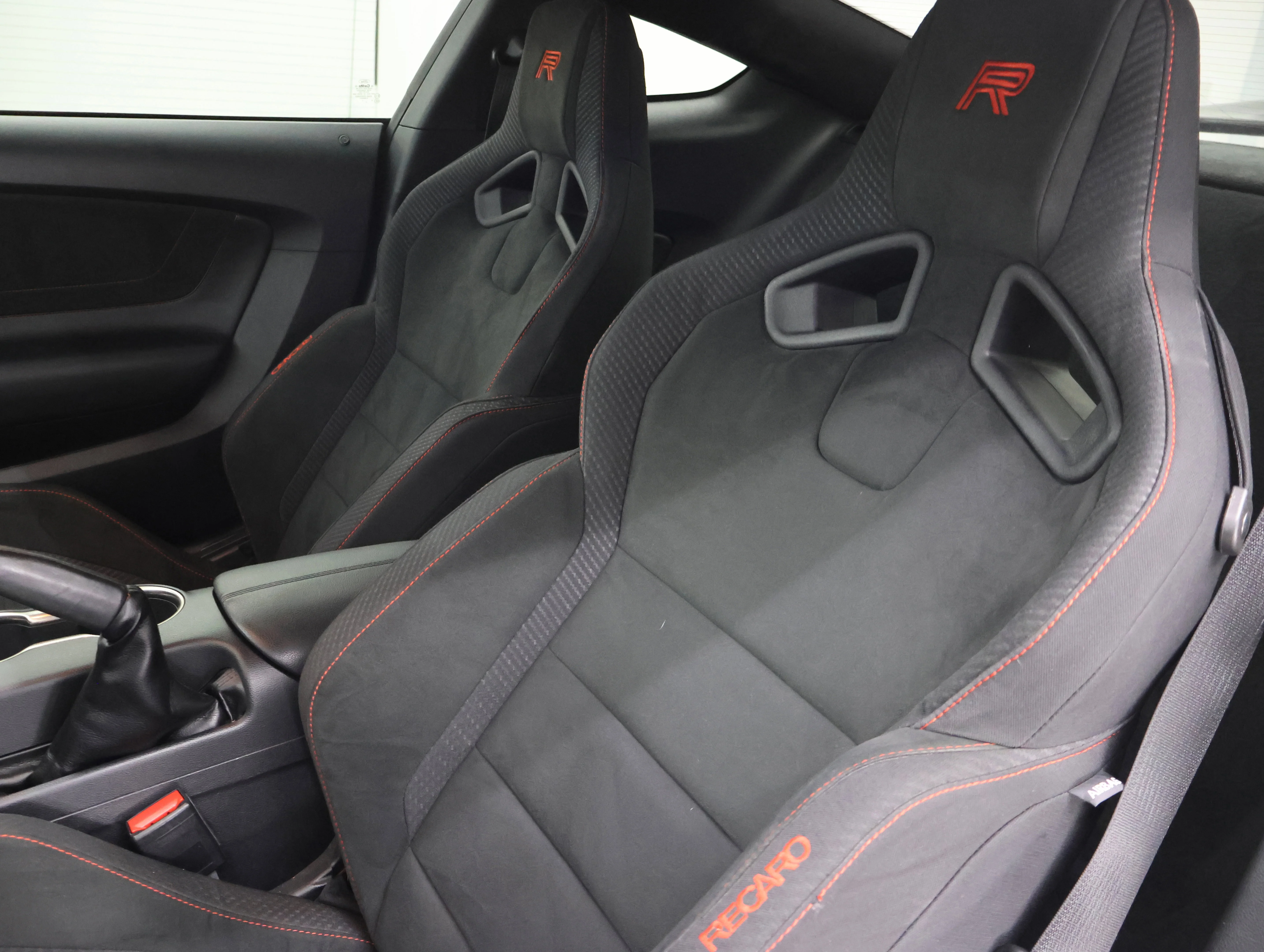 Used 2016 Shadow Black Ford Shelby GT350 image 55