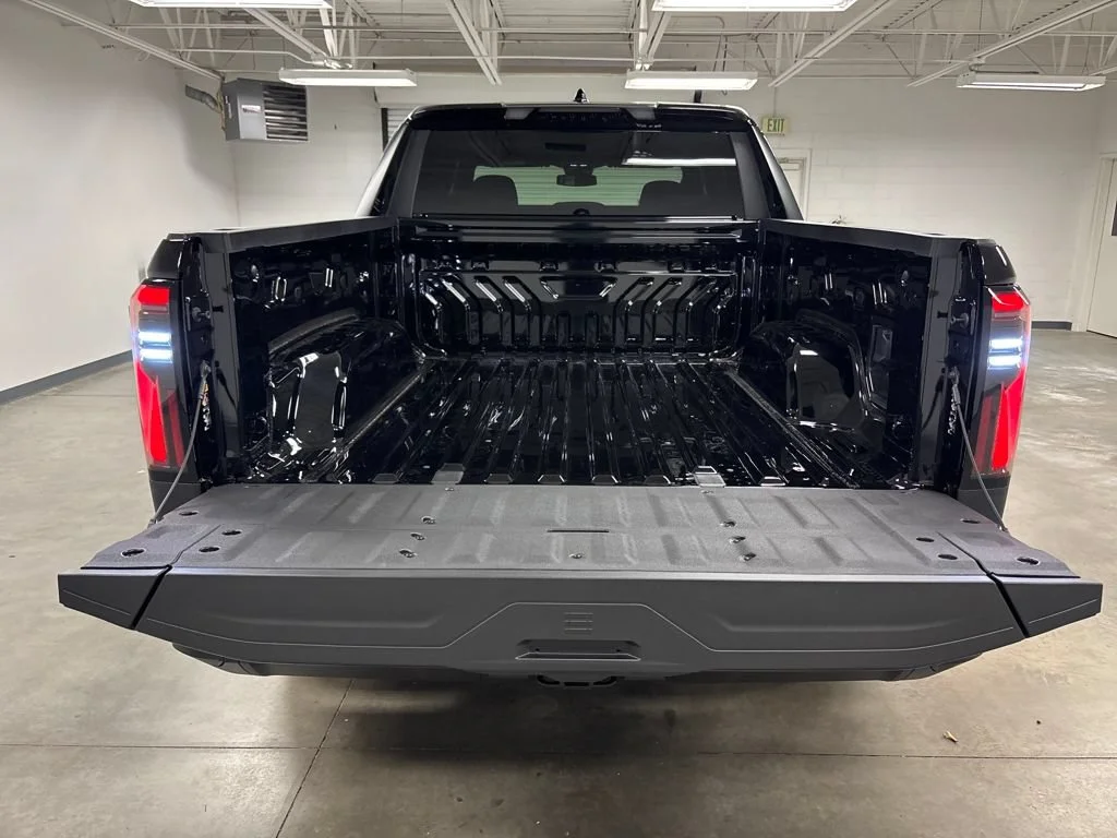 2026 GMC Sierra EV Elevation - Photo 18