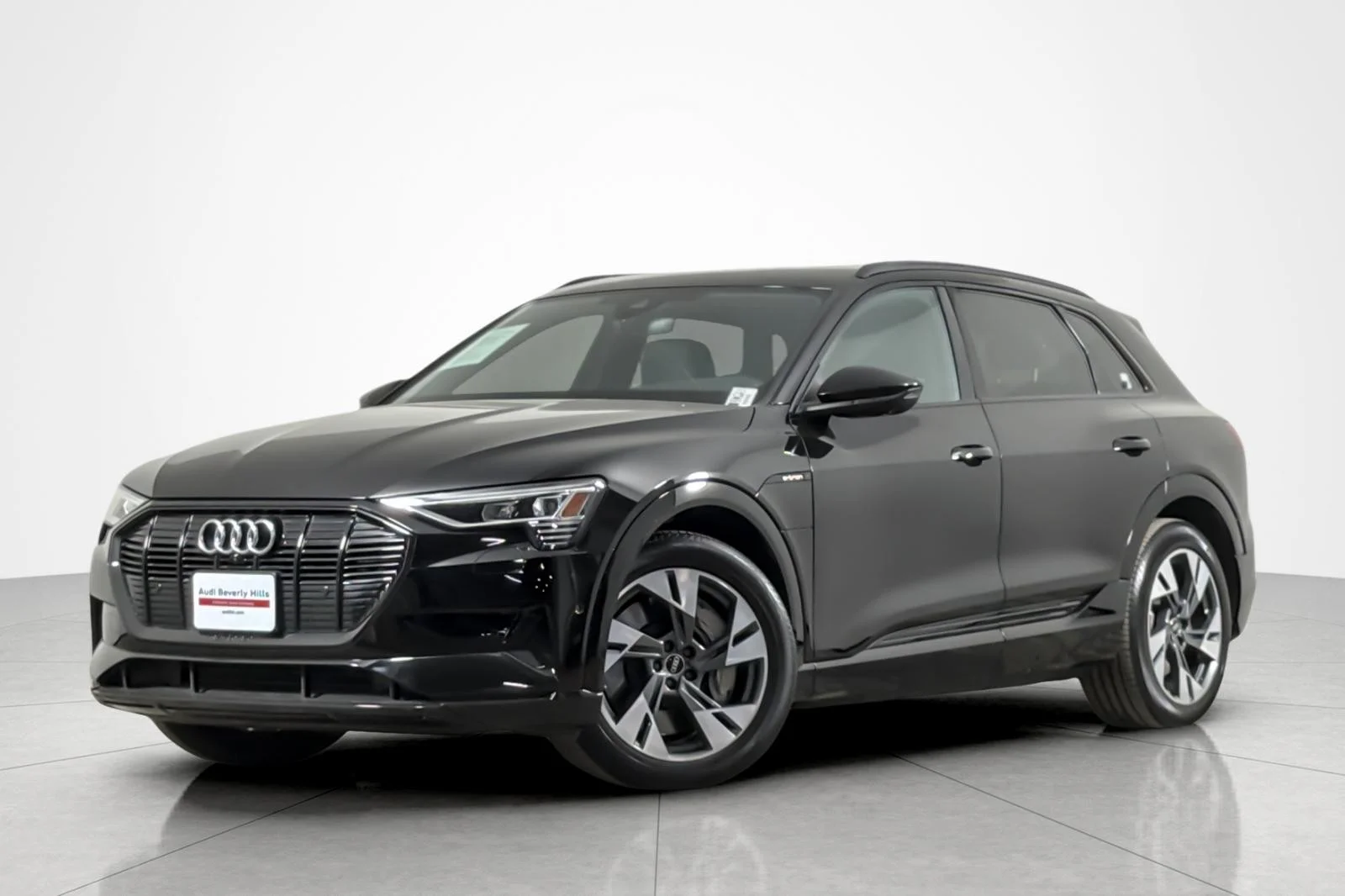2023 Audi e-tron 95 kWh Premium quattro's photo