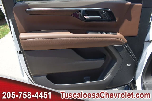 New 2026 Polar White Tricoat Chevrolet High Country image 15