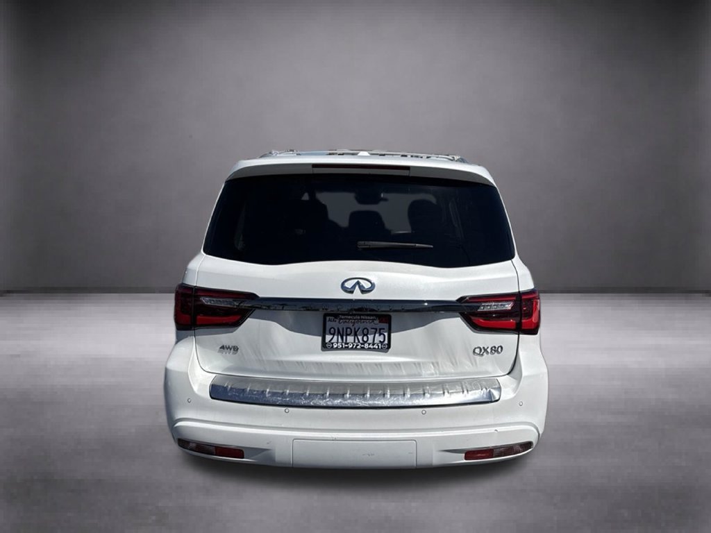 Used 2024 White INFINITI Premium Select image 5