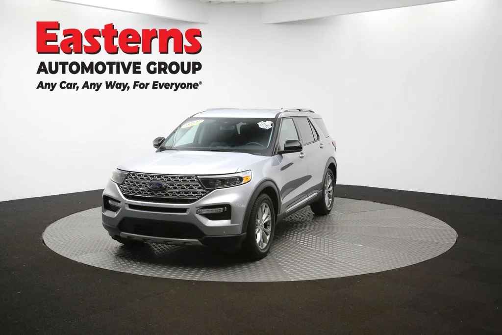 Used 2024 Silver Ford Limited image 59