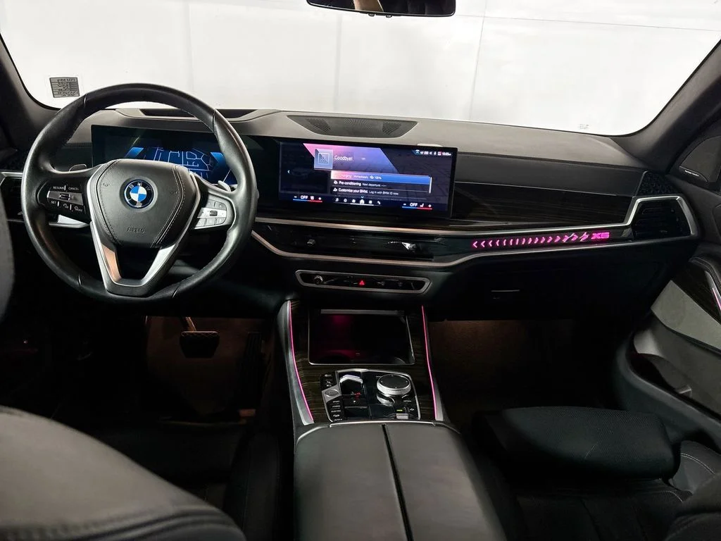 Used 2025 White BMW xDrive50e image 12
