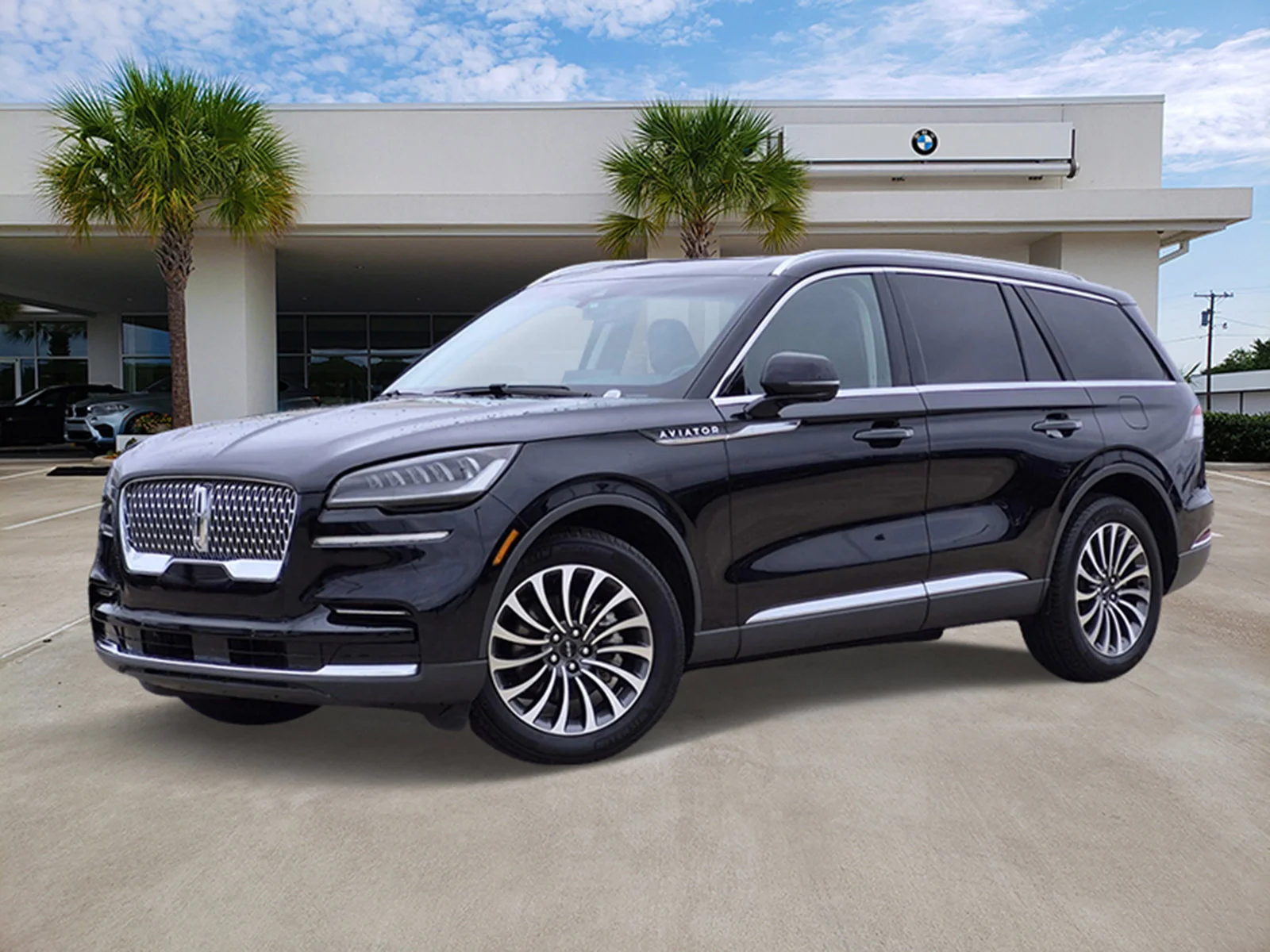 2023 Lincoln Aviator Reserve AWD's photo