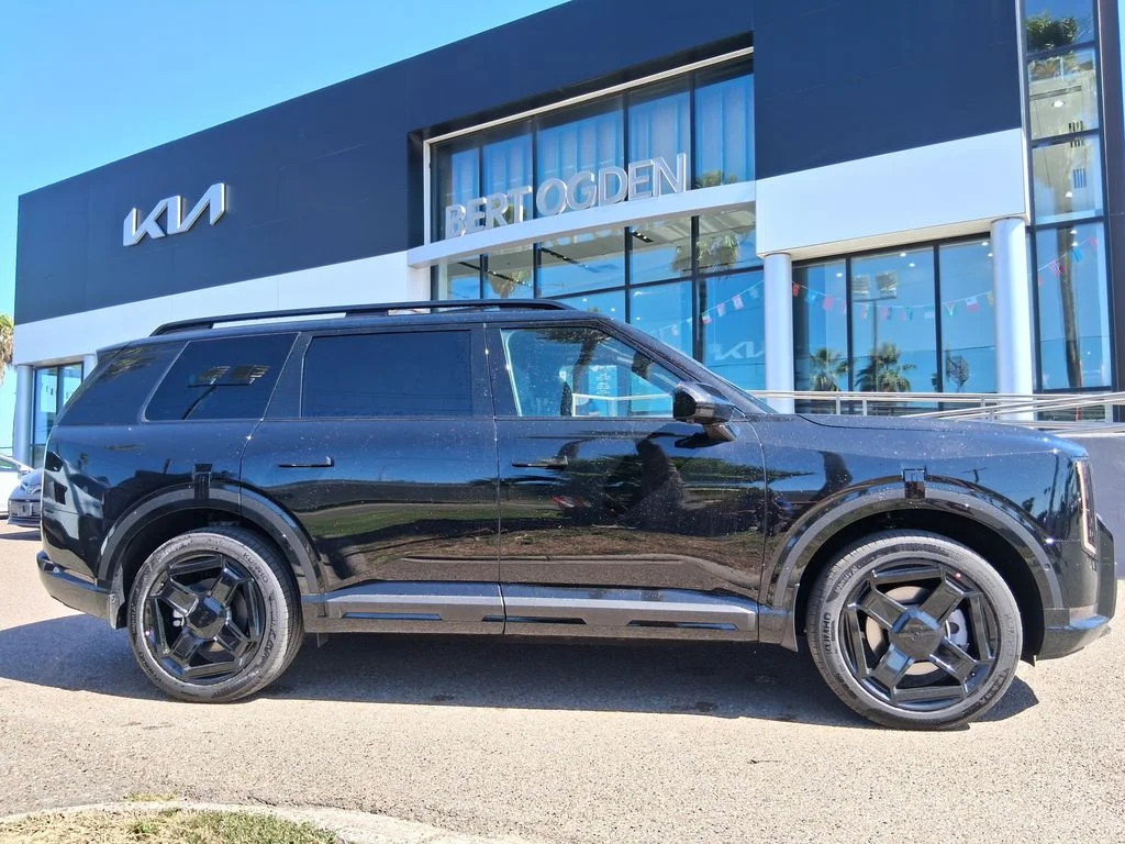 New 2027 Black Kia X-Line SX Prestige image 4