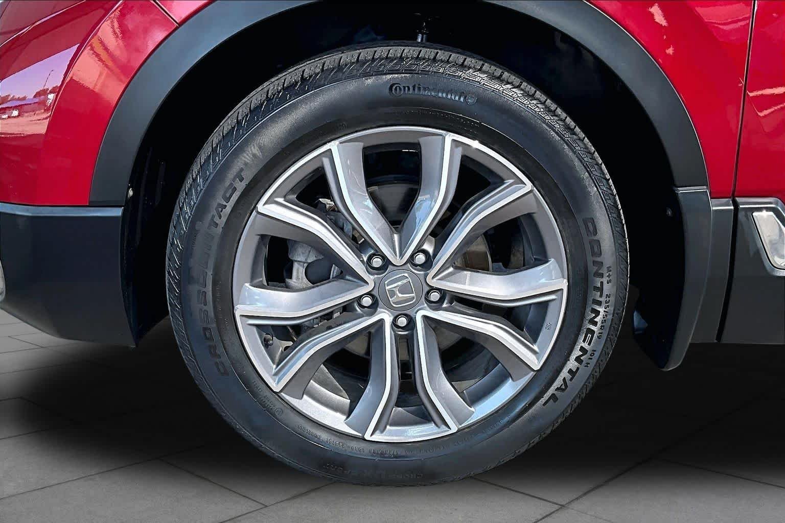 Used 2020 Radiant Red Metallic Honda Touring image 11