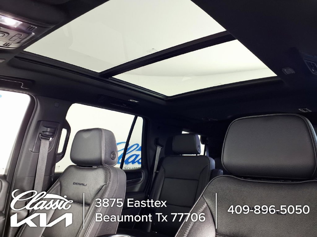 Used 2021 White GMC Denali image 12