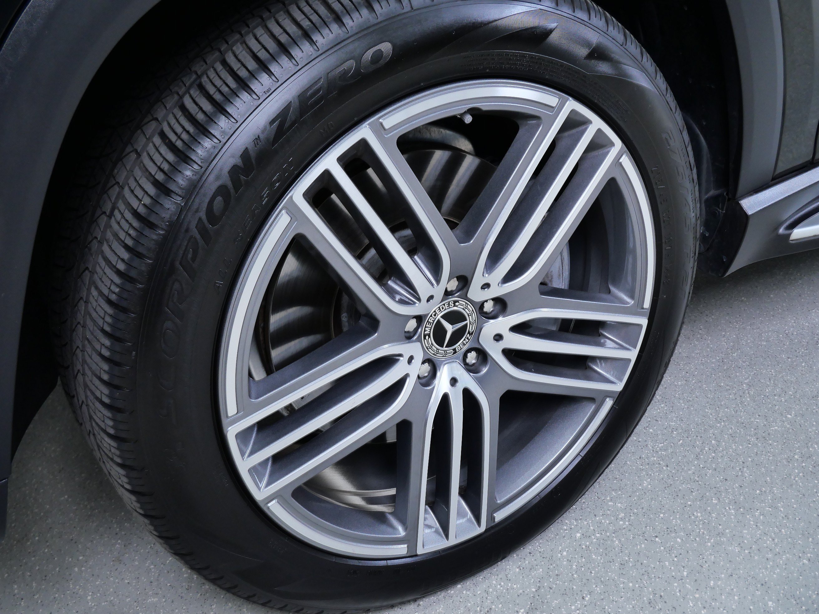 2026 Mercedes-Benz GLS Base - Photo 13