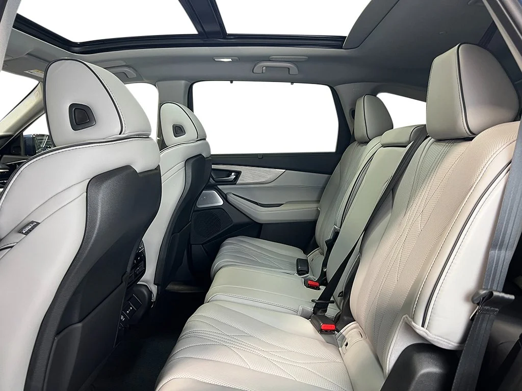 New 2026 Solar Silver Metallic Acura w/Advance Package image 27
