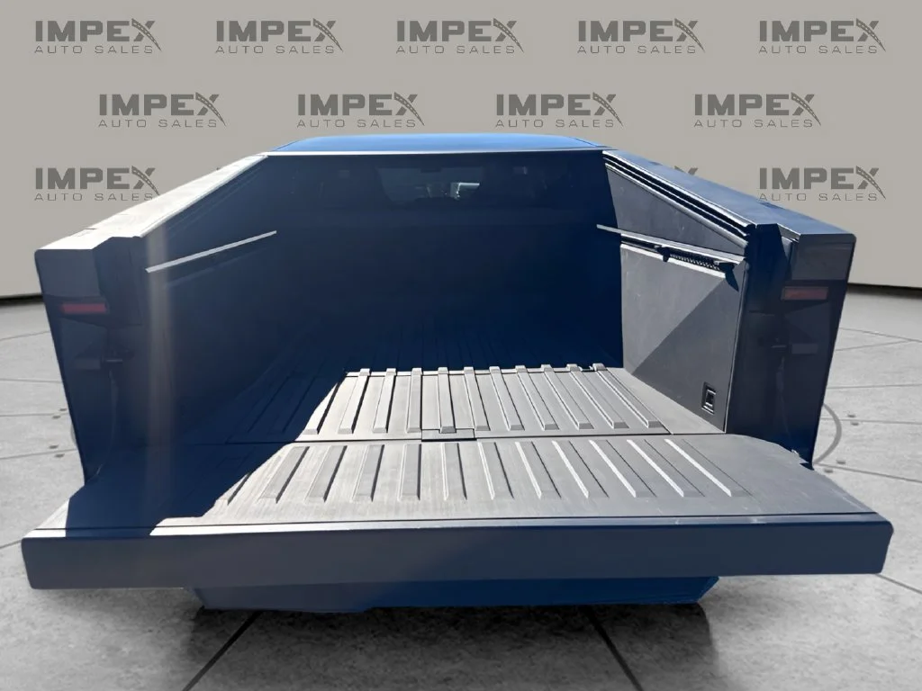 Used 2024 Silver Tesla Base image 26