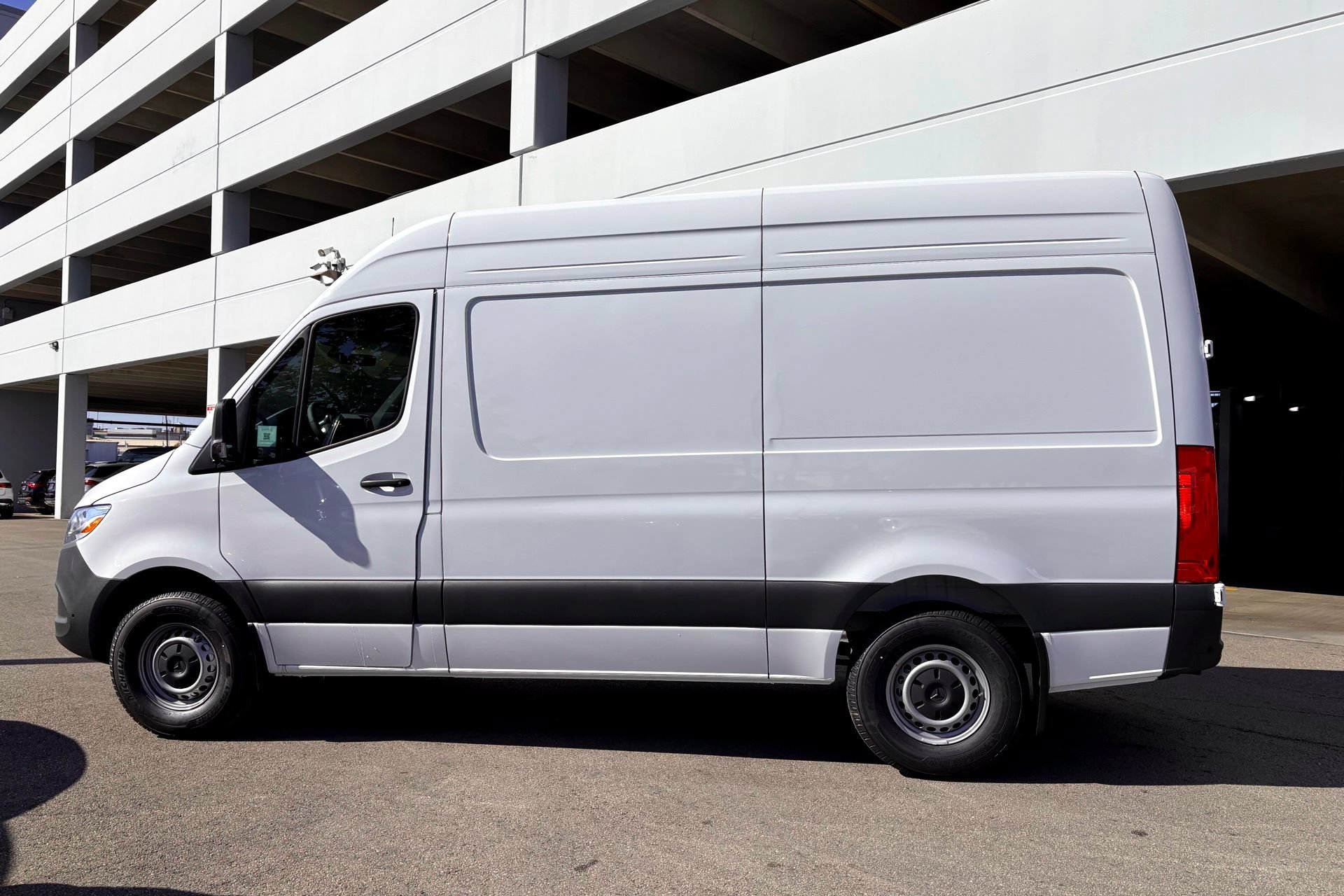 New 2026 Arctic White Mercedes-Benz Cargo 144 WB image 4