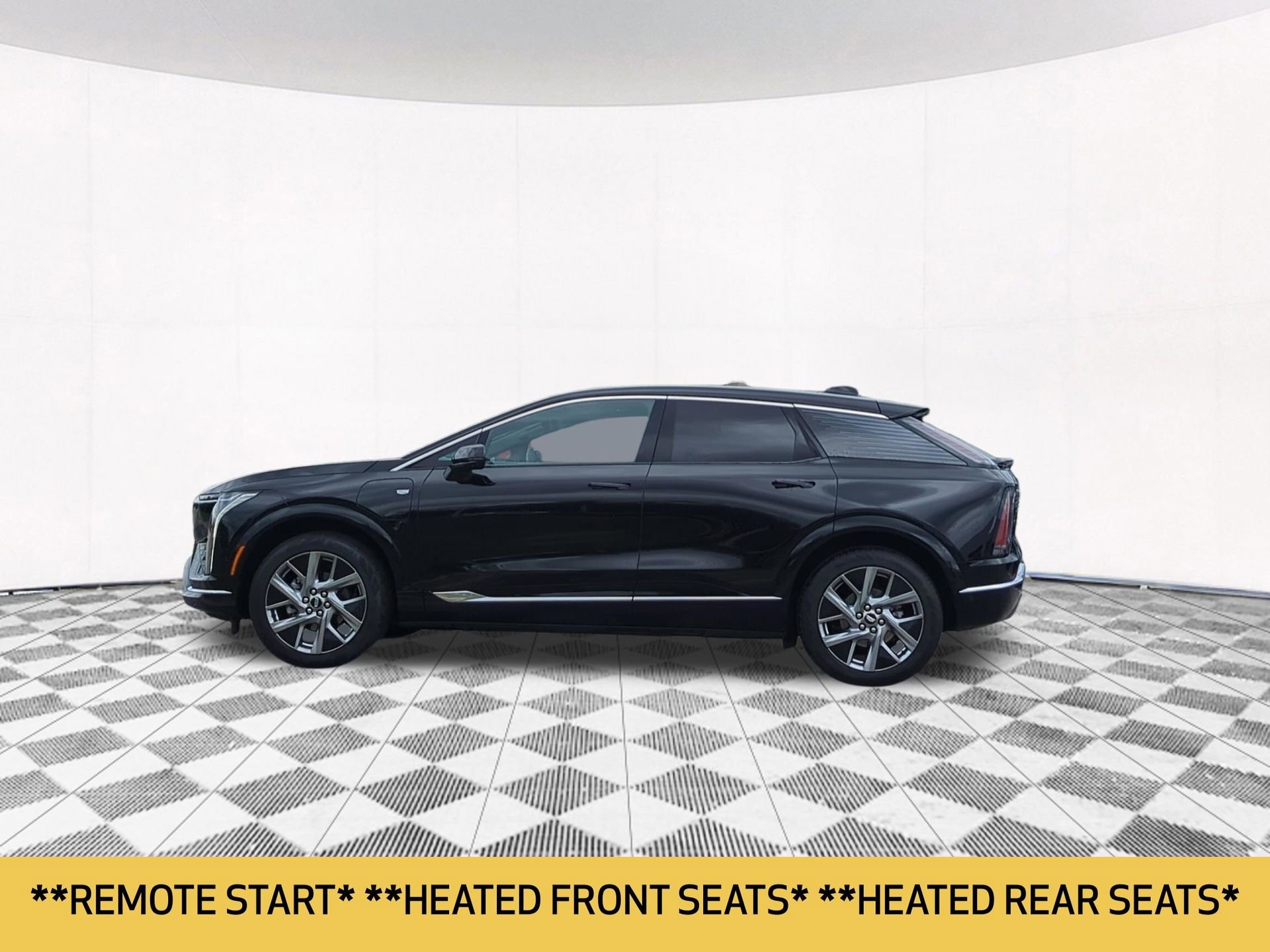 Used 2025 Cadillac OPTIQ Luxury 2 with VIN 3GYK3DMR0SS140880 for sale in Villa Park, IL