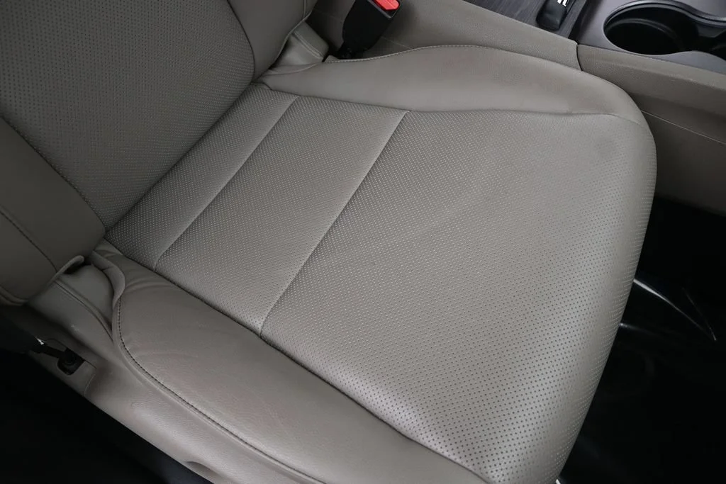 Certified Used 2023 Platinum White Pearl Honda RTL-E image 19