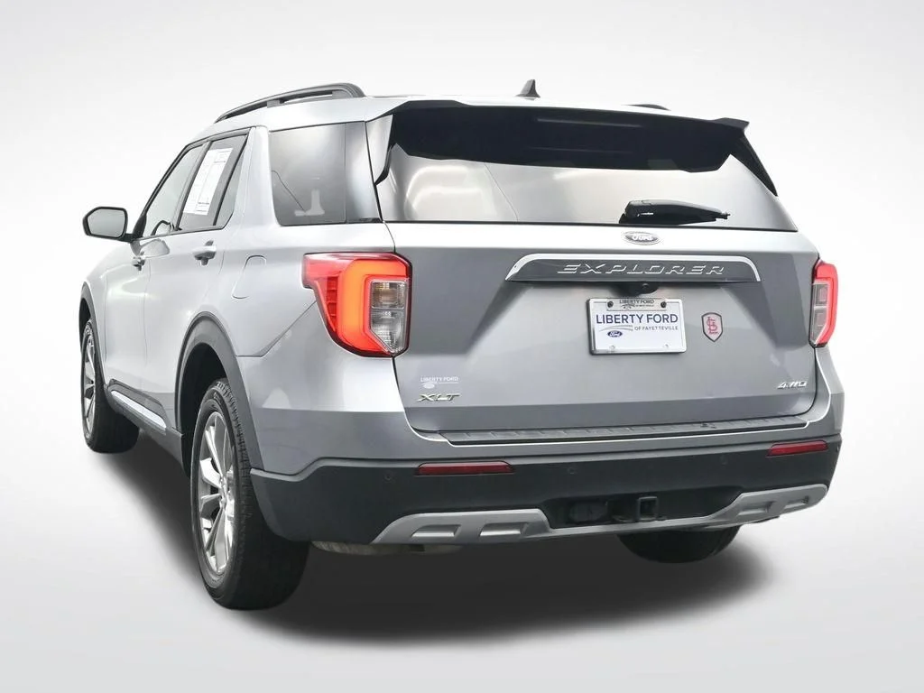 Certified Used 2023 Silver Metallic Ford XLT image 9