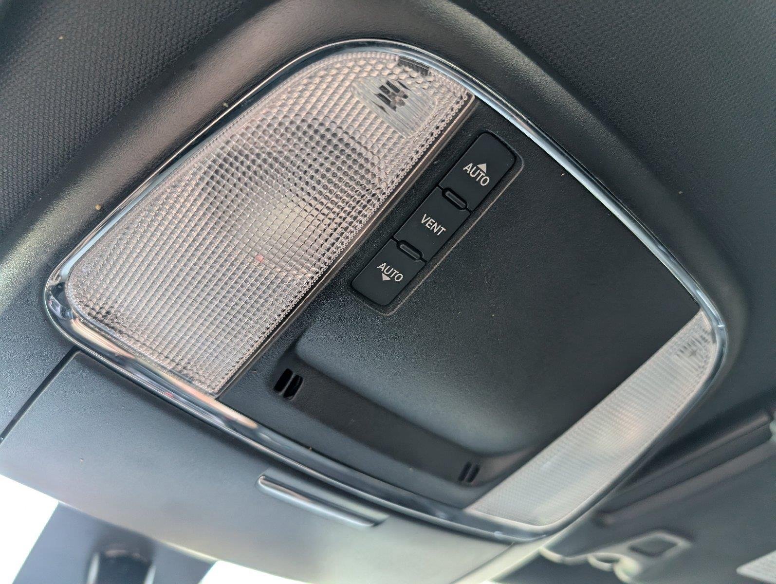 Used 2023 Sublime Metallic Clearcoat Dodge SXT image 23