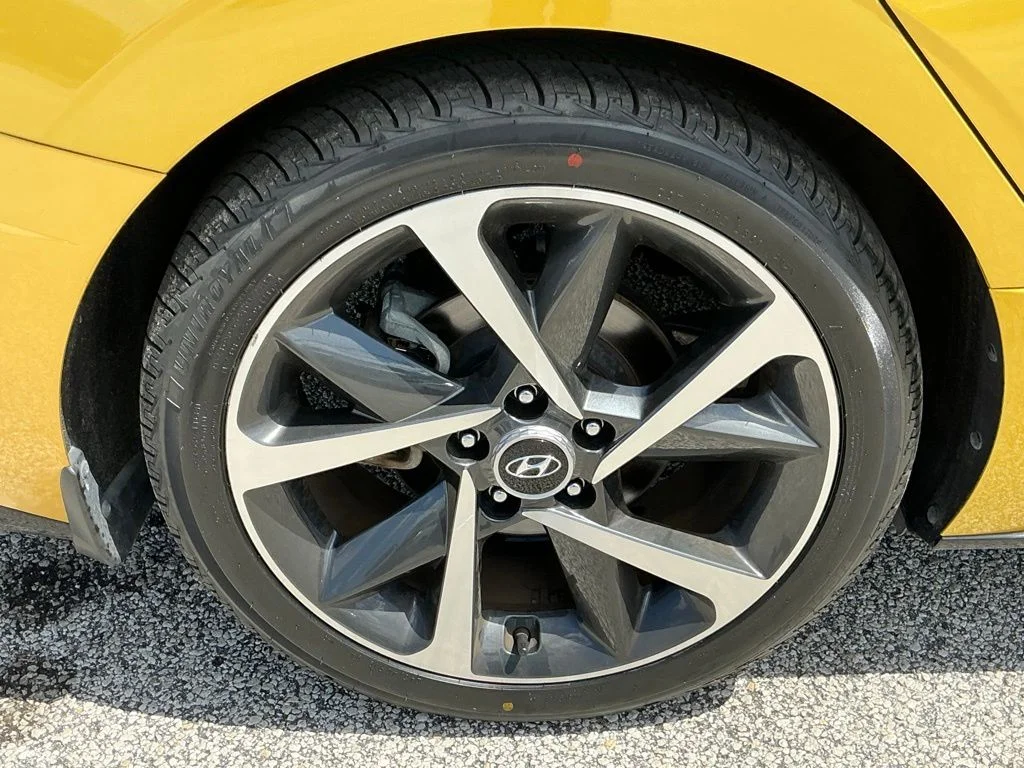 Used 2021 Yellow Hyundai SEL Plus image 18