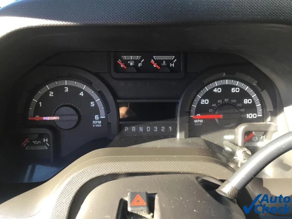 2016 Ford E-Series Cutaway Base - Photo 32