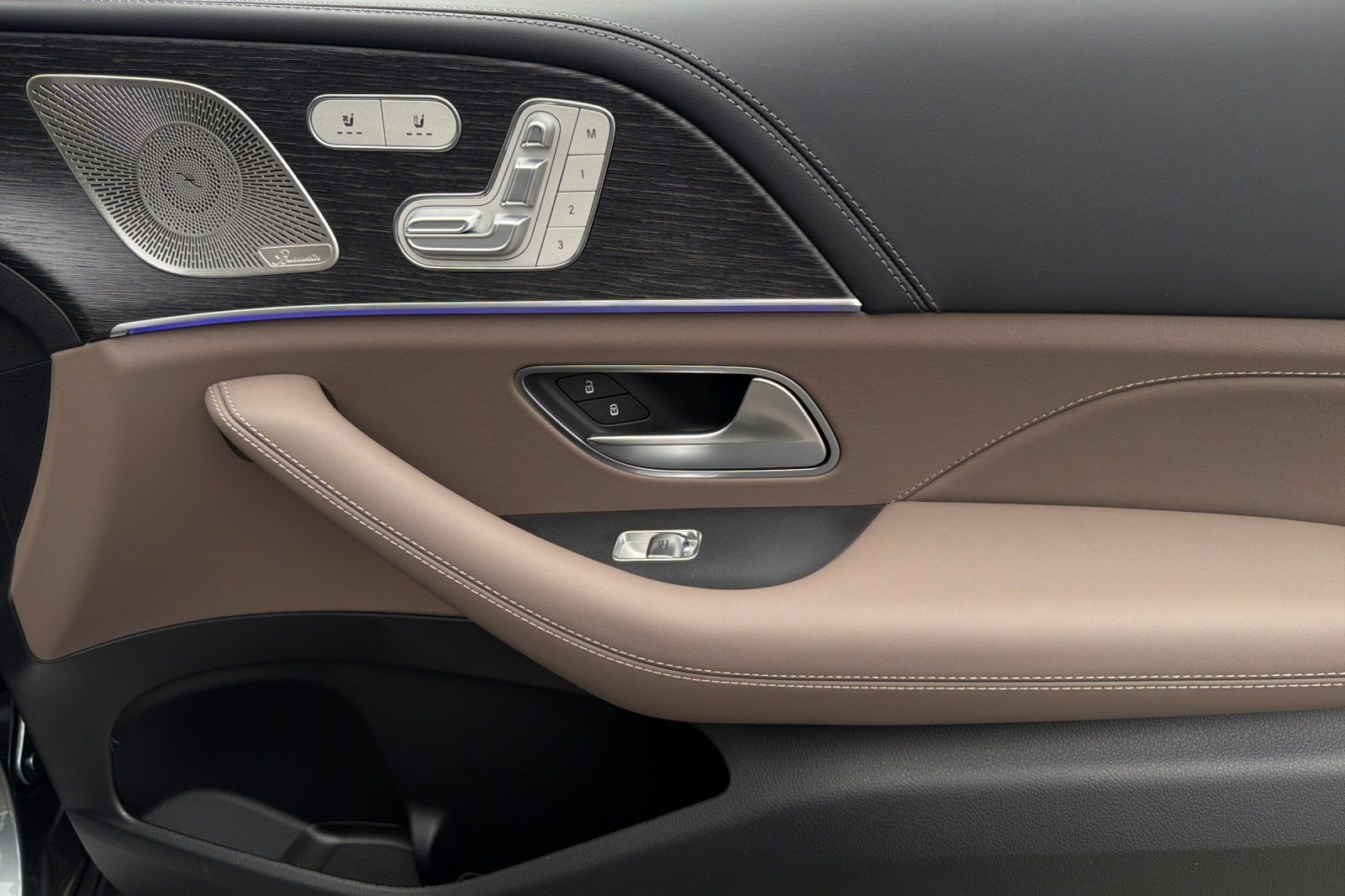 New 2026 Selenite Grey Metallic Mercedes-Benz GLS 63 AMG® image 37