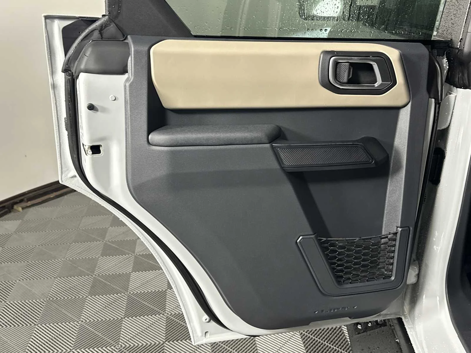 New 2026 Avalanche Gray Ford Big Bend image 26