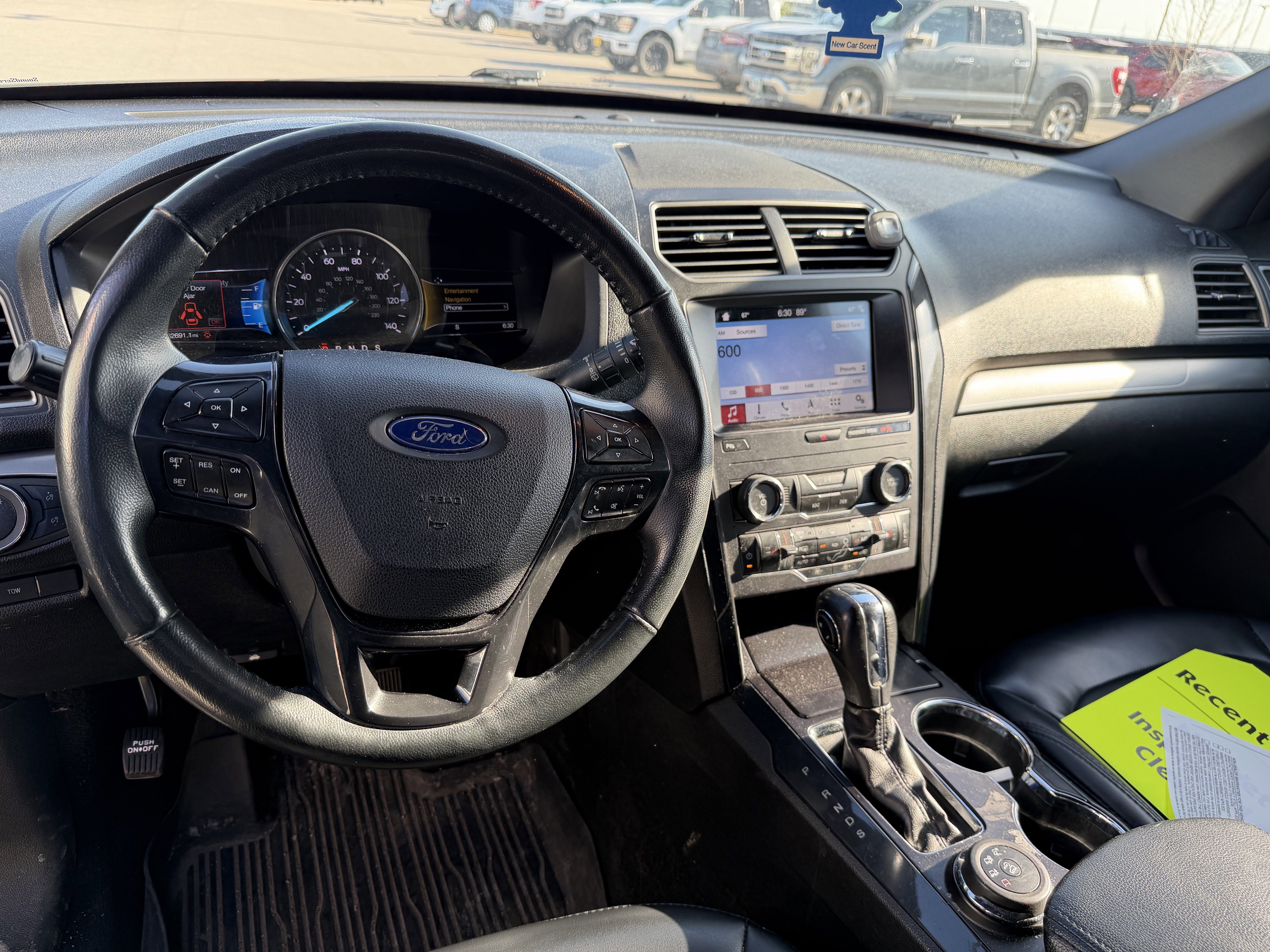 Used 2019 Agate Black Metallic Ford XLT image 5