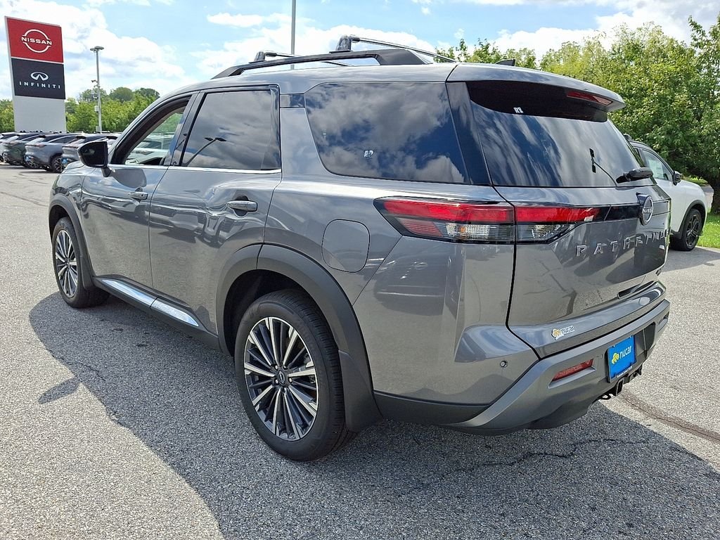 New 2026 Gray Nissan Platinum image 3