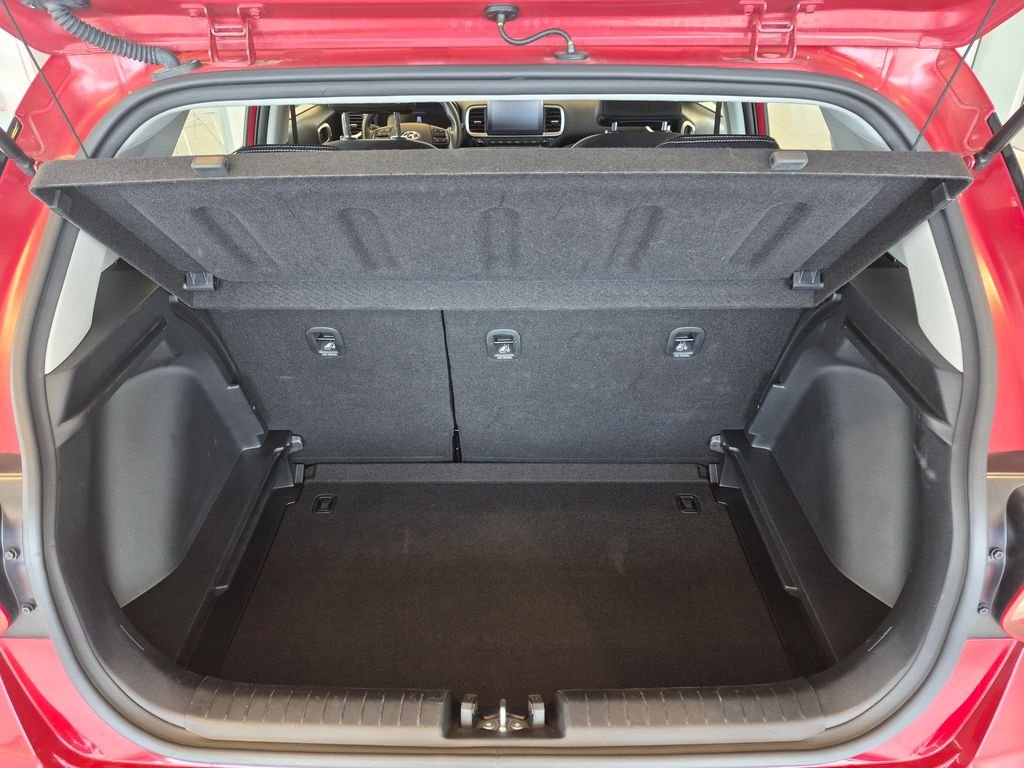 Used 2025 Red Hyundai SEL image 28