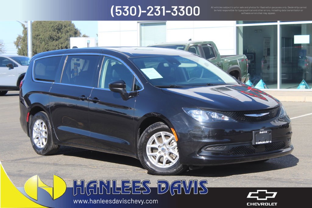 2023 Chrysler Voyager