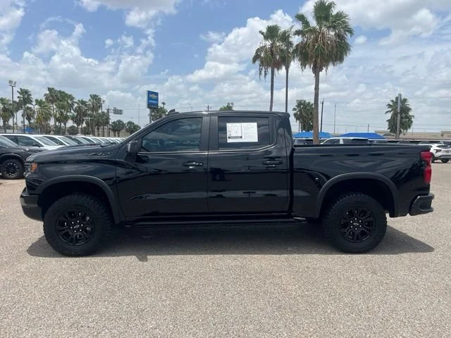 Used 2025 Black Chevrolet ZR2 image 5