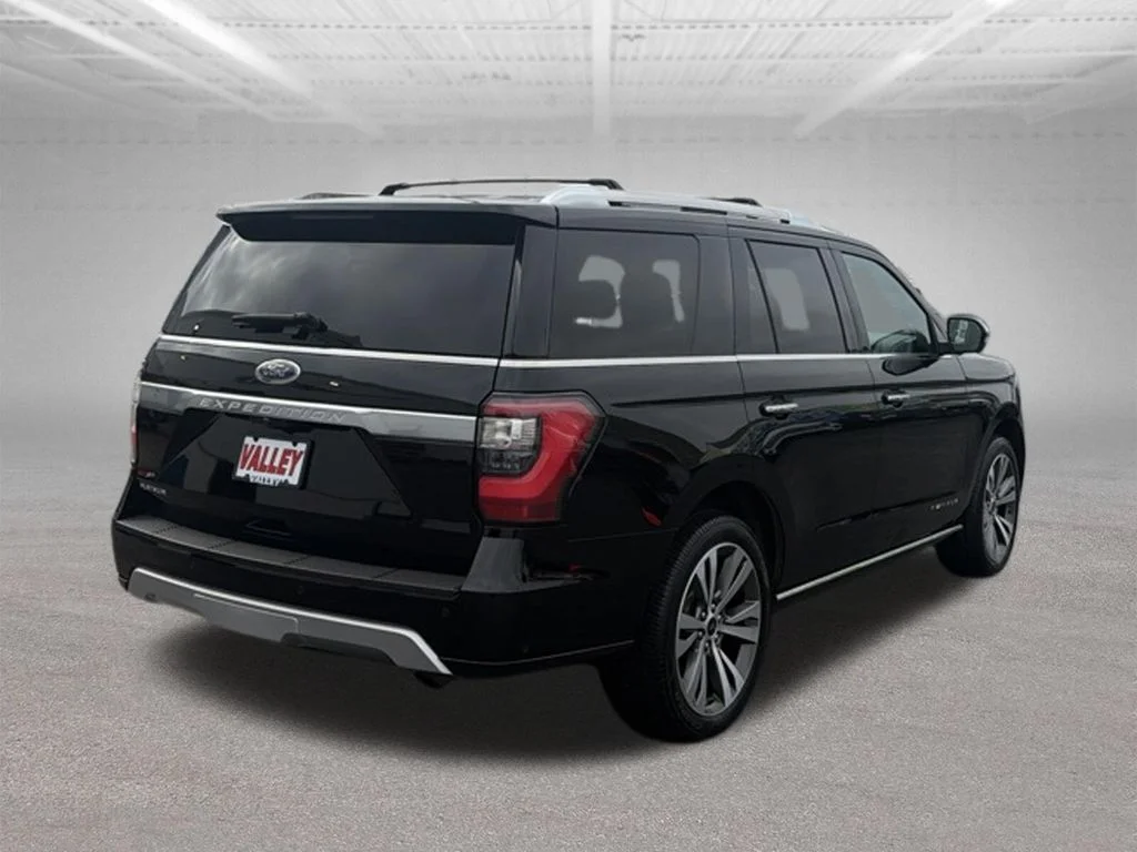 Used 2020 Black Ford Platinum image 12