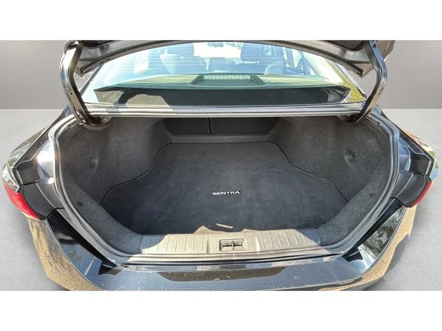 Used 2024  Nissan SV image 31