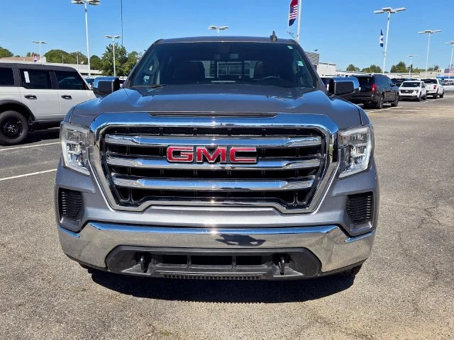 Used 2020 Gray GMC SLE image 2