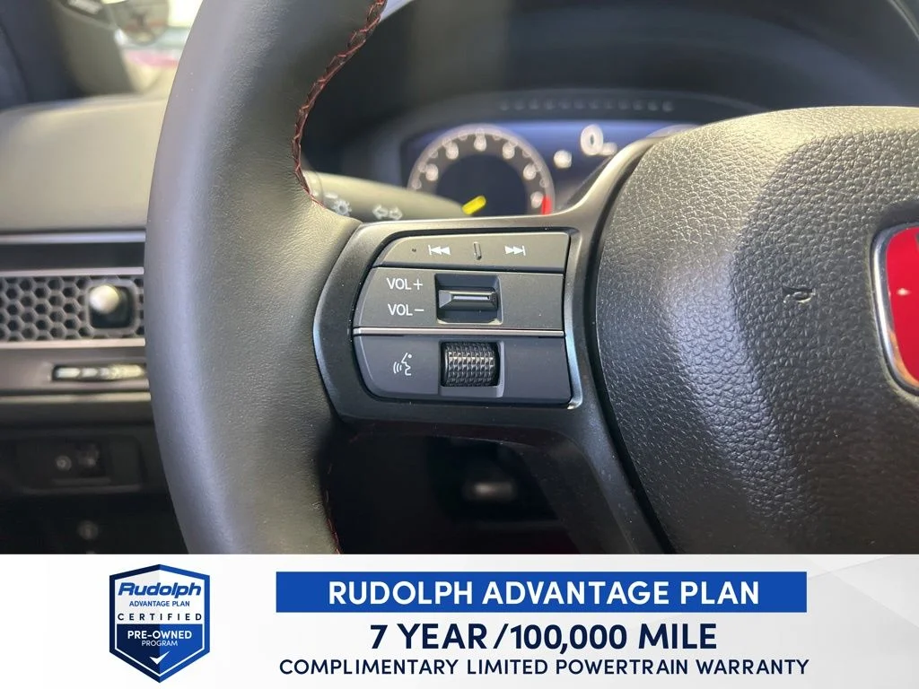 Used 2025 White Honda  image 37