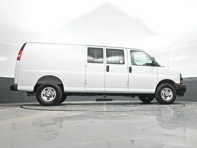 2026 Chevrolet Express Cargo Work Van - Photo 25