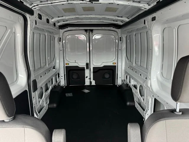 New 2026 Oxford White Ford Base image 12